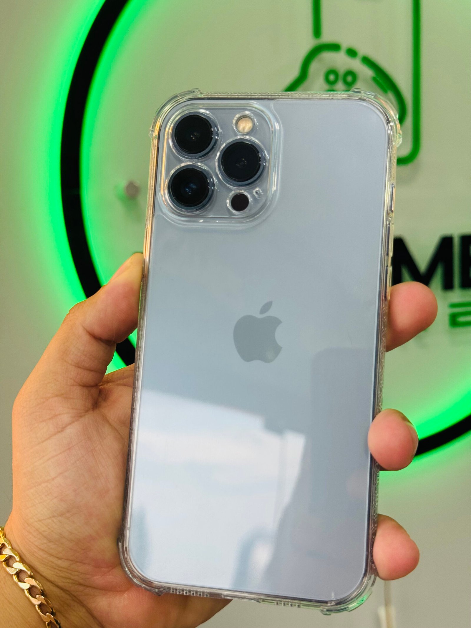 Capa X-One Shock Dominator Pro com protetor de aro