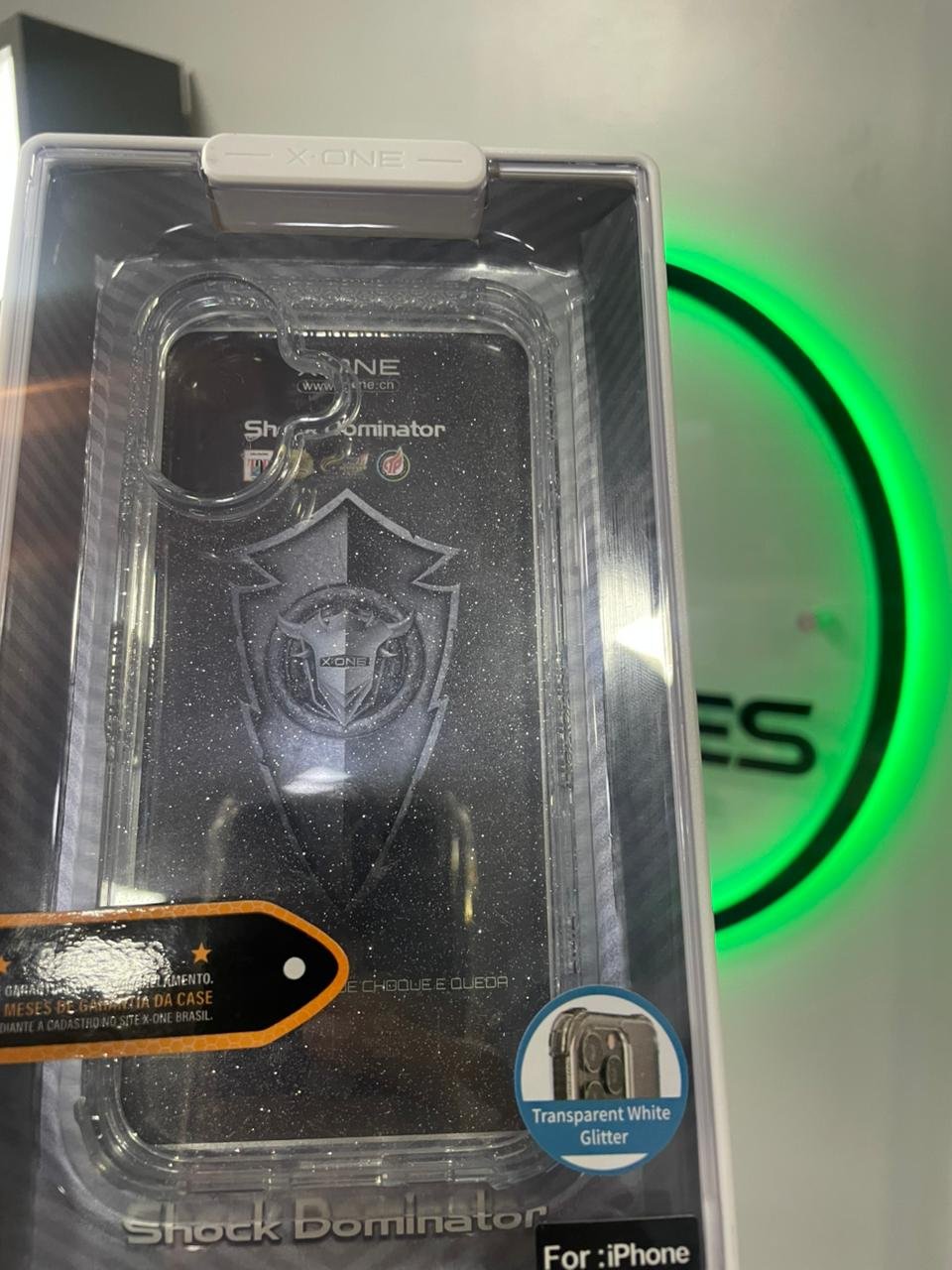 Capa X-One Shock Dominator Glitter IPhone 16